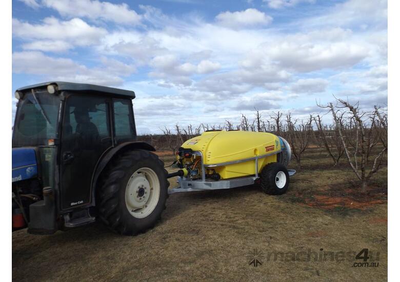 New tornado TRAILED AIR BLAST SPRAYERS Orchard Sprayer in Minto, NSW