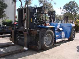 KALMAR DCE280-330RORO FORKLIFT - Hire - picture0' - Click to enlarge