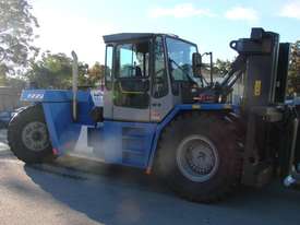 KALMAR DCE280-330RORO FORKLIFT - Hire - picture0' - Click to enlarge