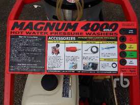 EASY-KLEEN MAGNUM GOLD Pressure Washer - picture1' - Click to enlarge