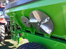 2018 UNIA RCW 4000 TRAILING BELT SPREADER (4000L) - picture2' - Click to enlarge