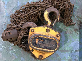 Chain Hoist Block and Tackle 1 ton x 6 mtr Drop PWB Anchor Lifting Crane PWB Anchor - picture0' - Click to enlarge