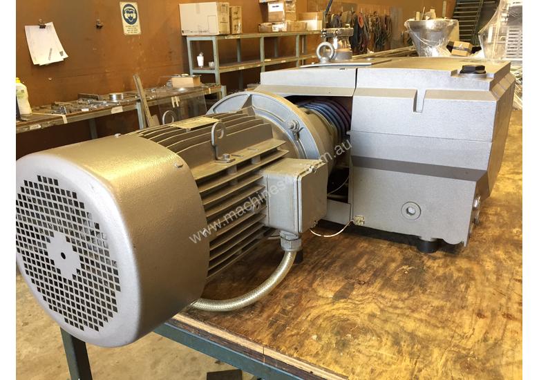 caption Becker Vacuum Pump