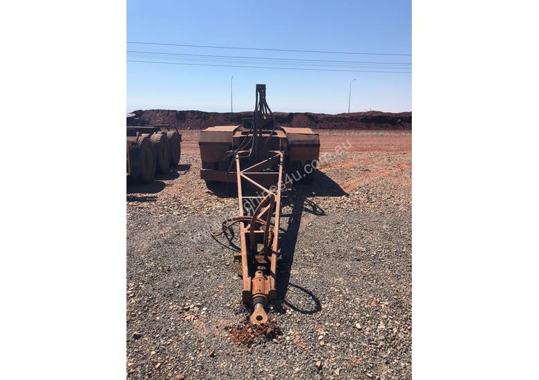 caption Tri Axle Dolly Boomerang