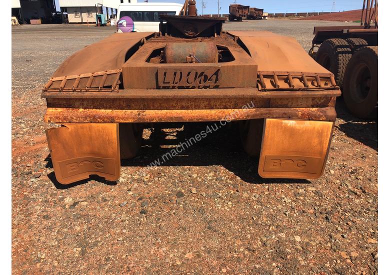 caption Tri Axle Dolly Boomerang
