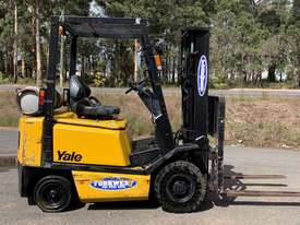 1.8 Yale Forklift - picture0' - Click to enlarge