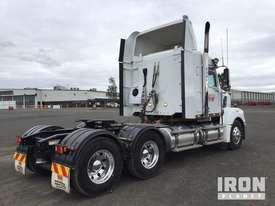 2014 Freightliner Coronado 114 6x4 Prime Mover - picture2' - Click to enlarge