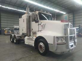 Kenworth T608 - picture0' - Click to enlarge