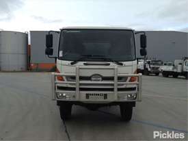 2012 Hino GT 1322 - picture1' - Click to enlarge