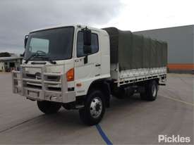 2012 Hino GT 1322 - picture2' - Click to enlarge