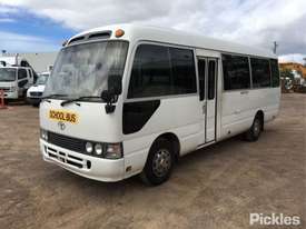 1998 Toyota Coaster 50 Series - picture2' - Click to enlarge