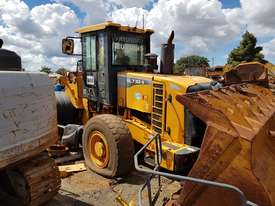 2011 Hyundai HL730-9 Wheel Loader *CONDITIONS APPLY* - picture2' - Click to enlarge