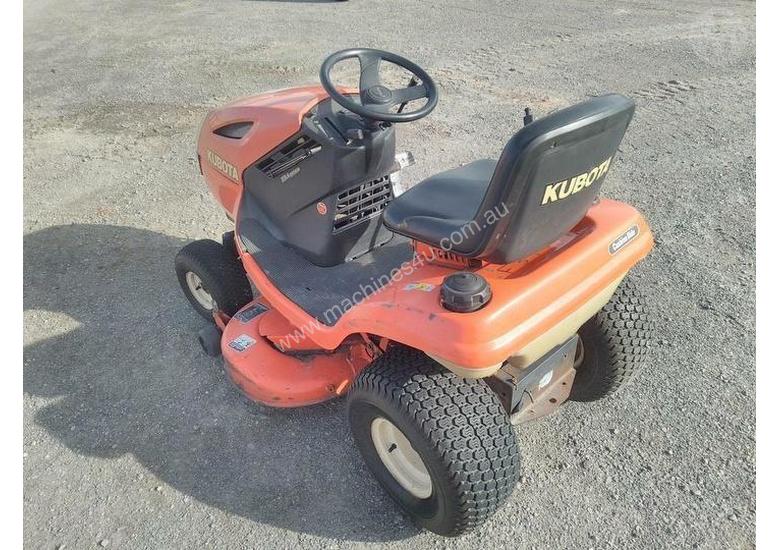 Used Kubota Kubota T1670 Lawn Tractor in , - Listed on Machines4u