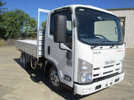 Isuzu NLR200 Tray Truck - picture0' - Click to enlarge