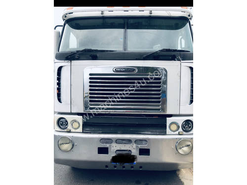 Freightliner argosy 