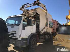 1999 International ACCO 2350G - picture2' - Click to enlarge