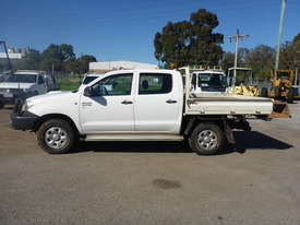 2009 Toyota Hilux SR Crew Cab 4x4 Diesel Tray Back Utility (GA1065) - picture2' - Click to enlarge