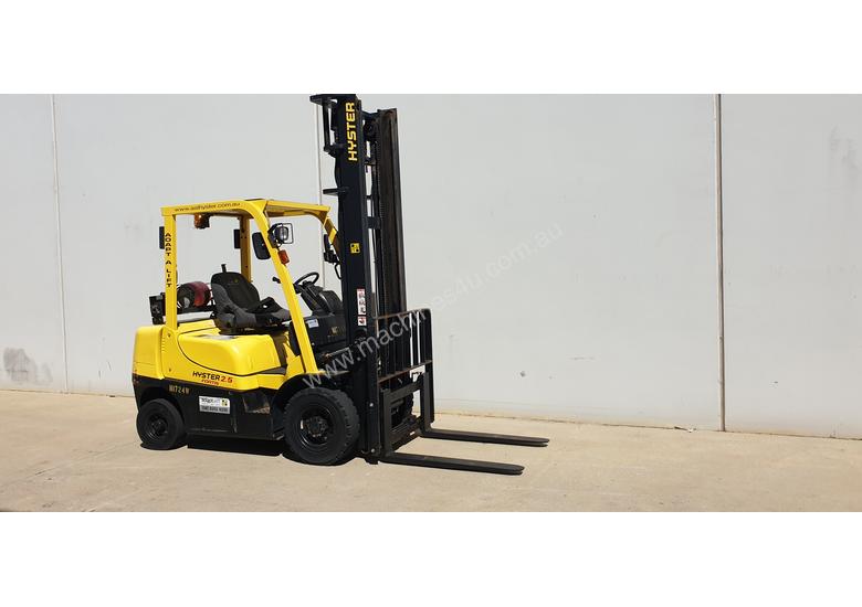 caption 2.5T LPG Counterbalance Forklift