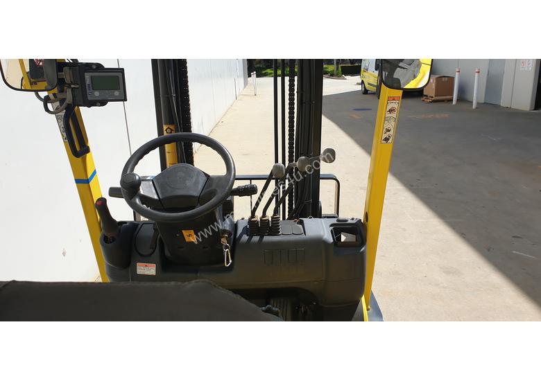caption 2.5T LPG Counterbalance Forklift