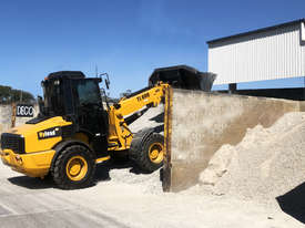 Telescopic Wheel Loader - picture0' - Click to enlarge