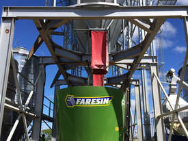 Faresin PF Series Feed Mixer Hay/Forage Equip - picture0' - Click to enlarge