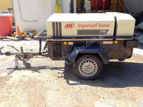 2006 Ingersoll Rand 7/41  Portable diesel air compressor 140 cfm on road tow trailer with lights