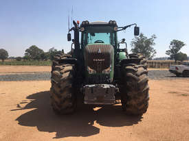 Fendt 927V FWA/4WD Tractor - picture0' - Click to enlarge