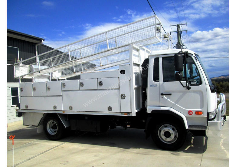 caption UD MK5 Service Body Truck