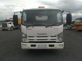 Isuzu NPR 300 - picture0' - Click to enlarge