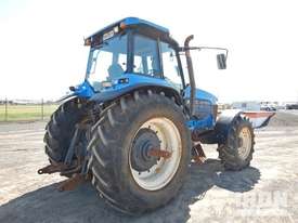 1998 New Holland 8970 MFWD Tractor - picture2' - Click to enlarge