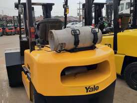Yale 4 Ton forklift 4300mm container mast 2008 model Dual new wheels - picture1' - Click to enlarge