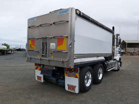 Kenworth T409SAR Tipper Truck - picture2' - Click to enlarge