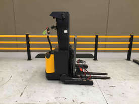 Crown SHR5500 Walk Behind Forklift - picture1' - Click to enlarge