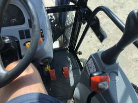 New Holland Boomer 50 - picture1' - Click to enlarge