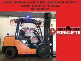 TOYOTA 62-8FD30 DIESEL 3 TON FORKLIFT LOW HOURS 2013 MODEL. - picture0' - Click to enlarge