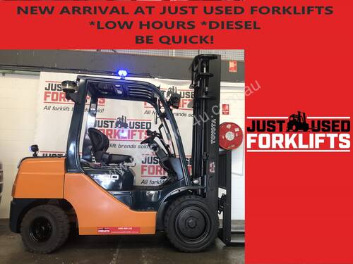 TOYOTA 62-8FD30 DIESEL 3 TON FORKLIFT LOW HOURS 2013 MODEL.