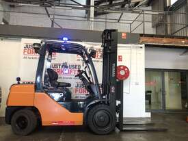 TOYOTA 62-8FD30 DIESEL 3 TON FORKLIFT LOW HOURS 2013 MODEL. - picture0' - Click to enlarge