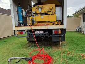 10000psi High Pressure Water Blasting Pump on Isuzu Pantac Truck - picture0' - Click to enlarge