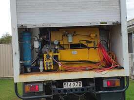 10000psi High Pressure Water Blasting Pump on Isuzu Pantac Truck - picture2' - Click to enlarge