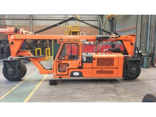 Combilift Toplift Straddle Carrier