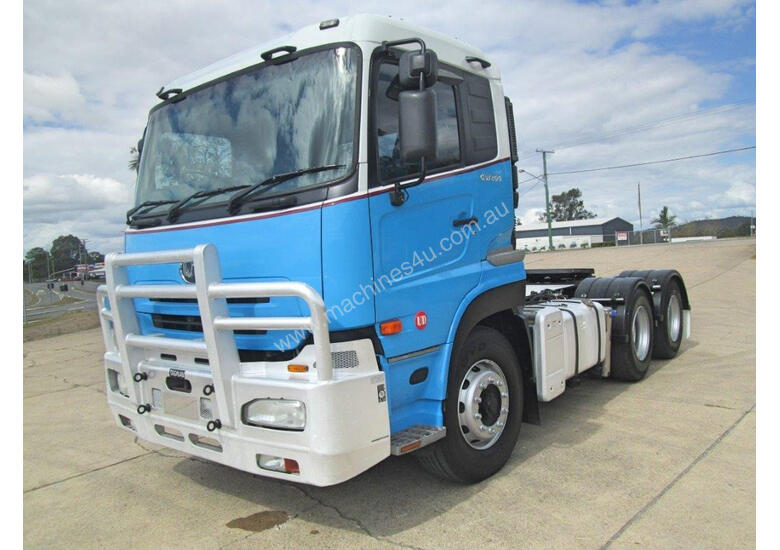 caption UD GW400 Primemover Truck