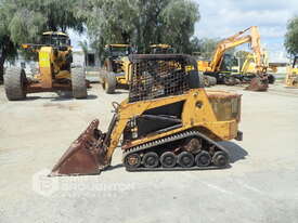 2004 ASV RC30 MULTI TERRAIN POSI TRACK LOADER - picture1' - Click to enlarge