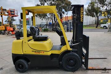 Hyster H2.5TX-2LE Counterbalance Forklift with Container Mast & Sideshift