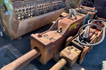 UNBRANDED HYDRAULIC ROCK BREAKER, PIN SIZE 14CM, CENTRE 43CM, EAR 43CM