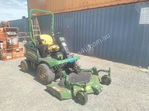 John Deere 1570