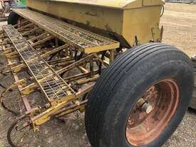 Used 19 Tyne Seeder - picture1' - Click to enlarge