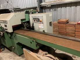 Weinig P22N Moulder - picture0' - Click to enlarge