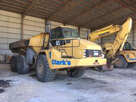 CAT 740 DUMP TRUCK - picture0' - Click to enlarge