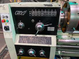 YUNNAN CY SERIES LATHE 105MM BORE. - picture1' - Click to enlarge