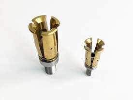BT30 External Thread Pull Stud Grippers for BT Series ATC Spindle - picture2' - Click to enlarge
